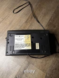 Radio-réveil à horloge à bascule General Electric vintage des années 1980 7-4305C, testé