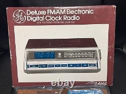 Radio-réveil électronique numérique FM/AM Deluxe Vintage GE 7-4662 avec boîte et plus