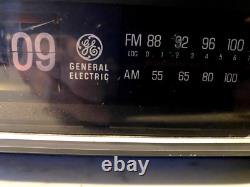 Radio-réveil flip clock General Electric vintage des années 1980 7-4305F FONCTIONNEL