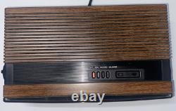 Radio-réveil vintage AM/FM à affichage à palettes General Electric 1984, noyer, modèle 7-4305F, FONCTIONNEL