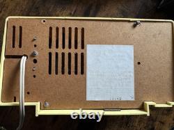 Radio-réveil vintage GE General Electric Disney Disneyland pour les jeunes jaune
