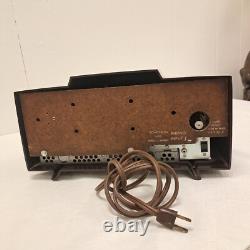 Radio-réveil vintage General Electric GE, modèle rare 580 Musaphonic