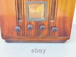 Radio tombstone vintage General Electric M-51