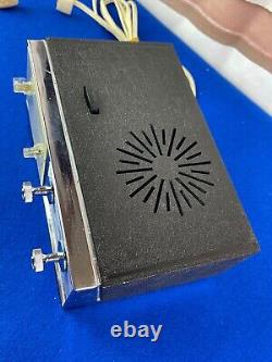 Radio transistor à état solide vintage GE General Electric et montre