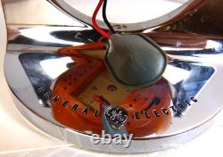 Radio transistor vintage GE Orbiter époque spatiale années 1970 orange MCM Orb Radio