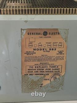 Radio-veilleuse vintage GE General Electric modèle rare 582 Musaphonic