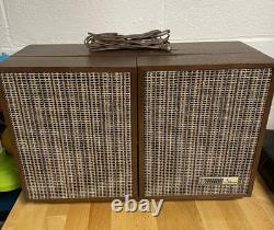 Radio vintage GE T1040A en noyer 1041A en cerisier testée et fonctionne très bien