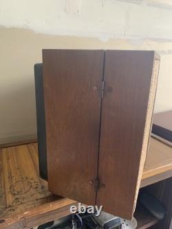 Radio vintage General Electric T-1000B AM/FM phono avec haut-parleurs externes amovibles