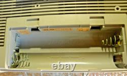 Radiocassette vintage General Electric n° 3-52454A AM/FM pour pièces ou à restaurer