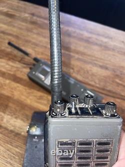 Radios Vtg/GE MPR/UHF/RPT-DIR/CG (PL)/2 voies et batteries/étuis/chargeur rapide 6 ports