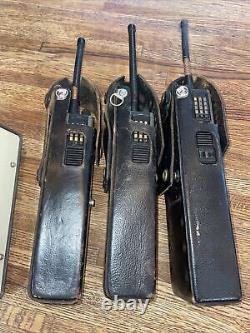 Radios Vtg/GE MPR/UHF/RPT-DIR/CG (PL)/2 voies et batteries/étuis/chargeur rapide 6 ports