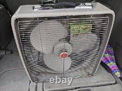 Rare 1954 Ventilateur de boîte électrique General Gray GE Floor F11W1 Vintage fonctionne mais LISEZ