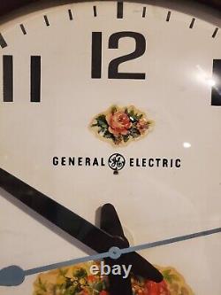 Rare Vintage General Electric Bubble Face School Horloge Avec Flower Graphic