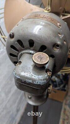 Réparation du ventilateur oscillant de sol Vortalex General Electric 6 pieds FM12M11 des années 40