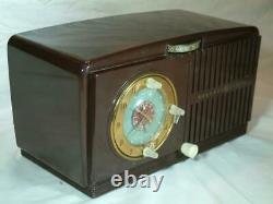 Restauré G. E 1949 Radio Tube Vintage Avec Horloge De Travail Juste Super