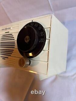 Rêve? Vintage 1955 General Electric 456s Tube Radio Testé Vg Cond! Voir Détails