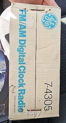 Réveil Alarme NIB General Electric GE 7-4305 Neuf dans sa boîte