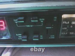 Réveil radio numérique électronique FM/AM General Electric 7-4460C vintage des années 80