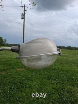 Réverbère vintage General Electric modèle 400