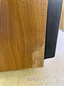 Stéréo à tubes vintage General Electric T-1000C — non branchée.