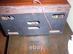 Table de collectionneur de radio à tubes AM avec platine tournante Vtg MCM !