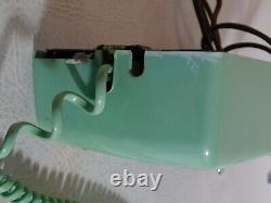 Téléphone mural rotatif turquoise bleu Bell System General Electric 554 A/B