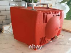 Téléviseur CRT portable noir et blanc rétro rouge General Electric GE M112YRD 10,5 pouces vintage des années 1960