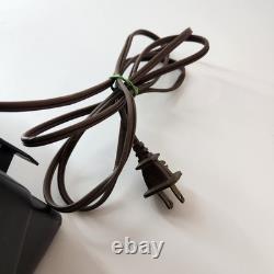 Téléviseur vintage GE General Electric 10 pouces Color Performance, modèle 10AB0405K
