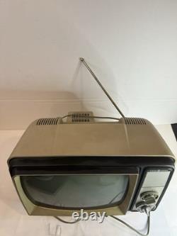 Télévision Vintage General Electric 10 pouces des années 1970 TV xb2450sd CRT Fonctionnelle Rarissime