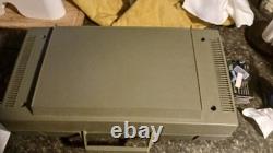 Tourne-disque portable Vintage GE General Electric Wildcat. Reconditionné, excellent.