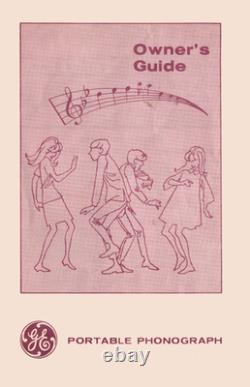 Tourne-disque portable Vintage GE General Electric Wildcat. Reconditionné, excellent.