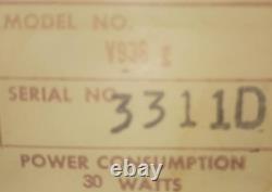 Tourne-disque portable vintage General Electric Wildcat / V936