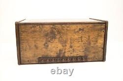 Très belle radio réceptrice à batteries Osram Music Magnet 4 de General Electric Co Ltd. du Royaume-Uni