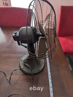 VIDÉO Ventilateur vintage de travail des années 1930 GE General Electric sur bureau Antique à tête pivotante