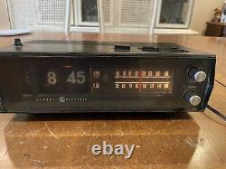 VTG Radio-Réveil à Flip de General Electric GE avec Chiffres Lumineux 7-4333