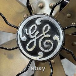 Ventilateur General Electric vintage fonctionnel 13 à cage à pales en laiton, oscillant, 3 vitesses