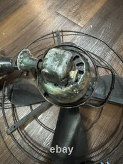 Ventilateur Général Électrique Vintage, Non Testé, Nécessite un Rééquipement, En l'État, Décor Antique