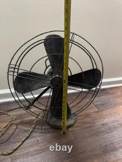 Ventilateur Général Électrique Vintage, Non Testé, Nécessite un Rééquipement, En l'État, Décor Antique