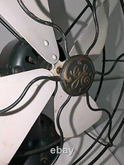 Ventilateur Vintage 11 General Electric à 4 pales 42x542 Fabriqué aux États-Unis Vert foncé