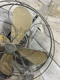 Ventilateur à 16 pales en laiton Antique GE No. 75425 Tel quel! Pour pièces! Restaurer