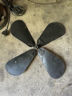 Ventilateur antique General Electric Type AOU AC1 16 à 3 vitesses vintage pour pièces dans l'état où il se trouve