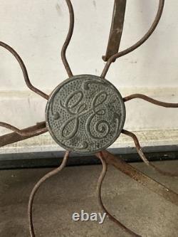 Ventilateur antique General Electric Type AOU AC1 16 à 3 vitesses vintage pour pièces dans l'état où il se trouve