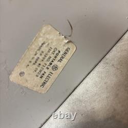 Ventilateur de boîte vintage General Electric GE à 3 vitesses, réversible électriquement. Fonctionne très bien.