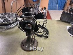 Ventilateur de bureau oscillant General Electric GE des années 1930 fabriqué aux États-Unis en état de marche