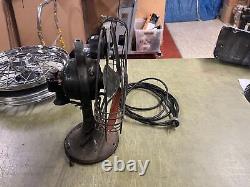 Ventilateur de bureau oscillant General Electric GE des années 1930 fabriqué aux États-Unis en état de marche