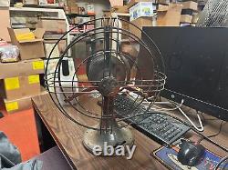 Ventilateur de bureau oscillant General Electric GE des années 1930 fabriqué aux États-Unis en état de marche
