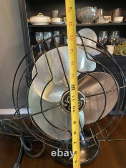 Ventilateur de bureau oscillant silencieux GE No. 49X723 vintage vers 1940, en état de marche
