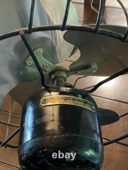 Ventilateur de bureau oscillant silencieux GE No. 49X723 vintage vers 1940, en état de marche
