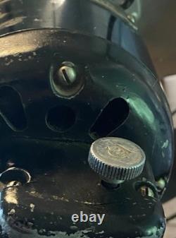 Ventilateur de bureau oscillant silencieux GE No. 49X723 vintage vers 1940, en état de marche