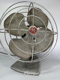 Ventilateur de bureau vintage General Electric GE 12 en parfait état de marche